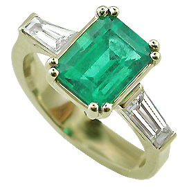 18K Yellow Gold Three Stone Ring : 1.50 cttw Emerald & Diamonds