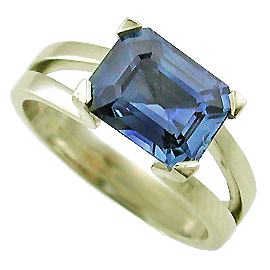 18K Yellow Gold Solitaire Ring : 1.00 ct Sapphire