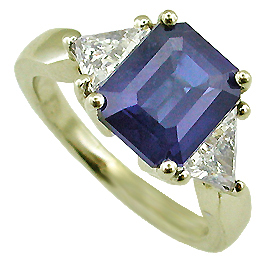 18K Yellow Gold Three Stone Ring : 2.60 cttw Sapphire & Diamonds