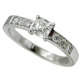 18K White Gold Multi Stone Ring : 0.71 cttw Diamonds