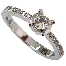 18K White Gold Multi Stone Ring : 0.60 cttw Diamonds