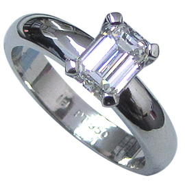 Platinum Solitaire Ring : 1.00 ct Diamond