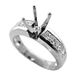 18K White Gold Multi Stone Setting : 0.80 cttw Diamonds