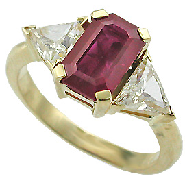 18K Yellow Gold Three Stone Ring : 2.00 cttw Ruby & Diamonds