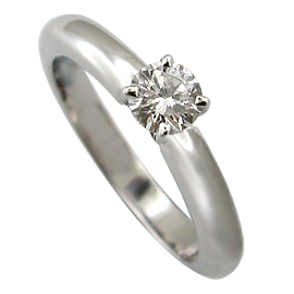 18K White Gold Solitaire Ring : 0.40 ct Diamond