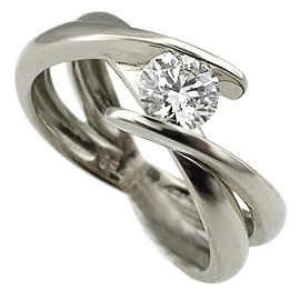 18K White Gold Solitaire Ring : 0.20 ct Diamond