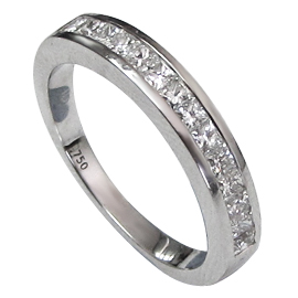 18K White Gold Band : 0.60 cttw Diamonds