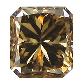 0.77 ct Radiant Diamond : Fancy Champagne / SI1