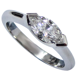 18K White Gold Solitaire Ring : 0.50 ct Diamond