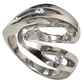 Platinum Three Stone Setting : 0.12 cttw Diamonds