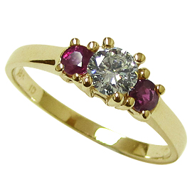 18K Yellow Gold Three Stone Ring : 1.00 cttw Diamond & Rubies
