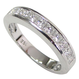 18K White Gold Band : 0.95 cttw Diamonds