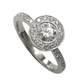 18K White Gold Multi Stone Ring : 0.70 cttw Diamonds