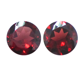 5.60 cttw Pair of Round Garnets : Reddish Brown