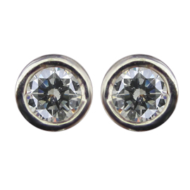 14K White Gold Stud Earrings : 0.50 cttw Diamonds