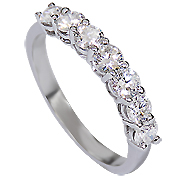 18K White Gold 3/4 cttw Diamond Ring