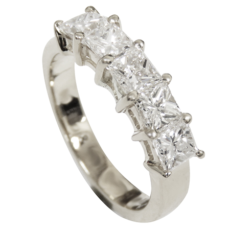 18K White Gold Multi Stone Ring : 1.50 cttw Diamonds