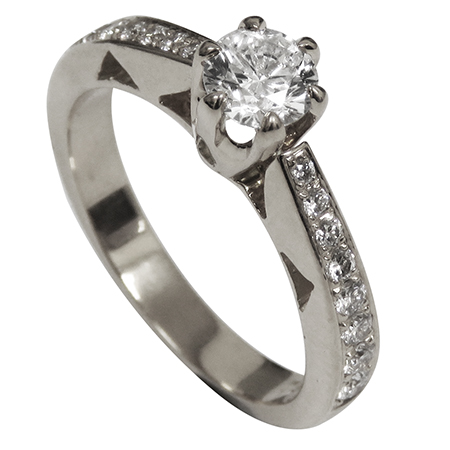 18K White Gold Multi Stone Setting : 0.65 cttw Diamonds