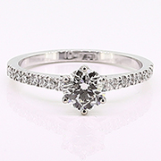 18K White Gold 0.92cttw Diamond Ring