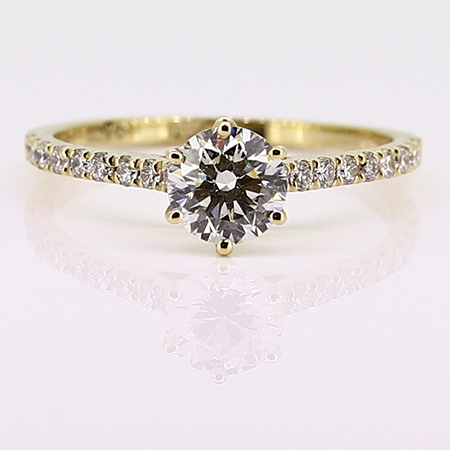 18K Yellow Gold Multi Stone Ring : 0.92 cttw Diamonds