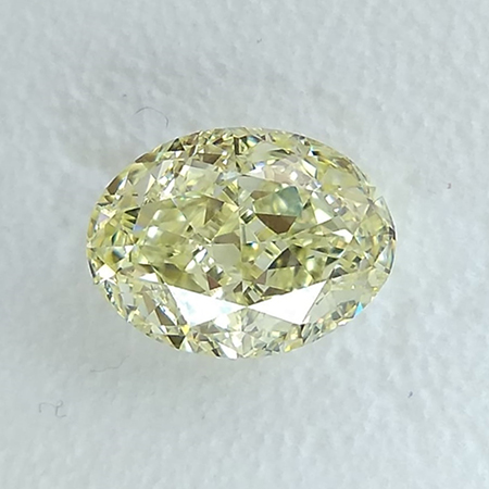 3.01 ct Oval Diamond : Fancy Light Yellow / VS1