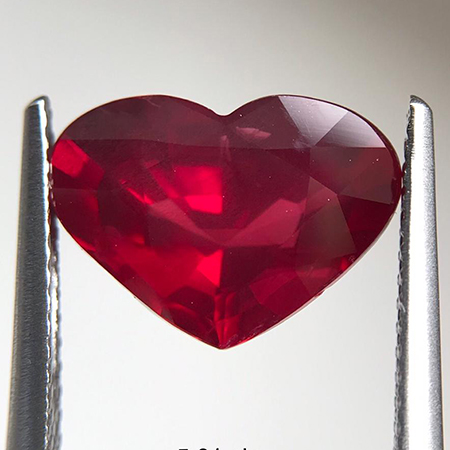 5.01 ct Heart Shape Ruby : Pigeon Blood Red