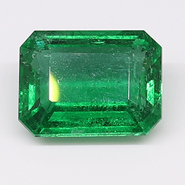 4.77 ct Fine Grass Green Natural Emerald Cut Natural Emerald