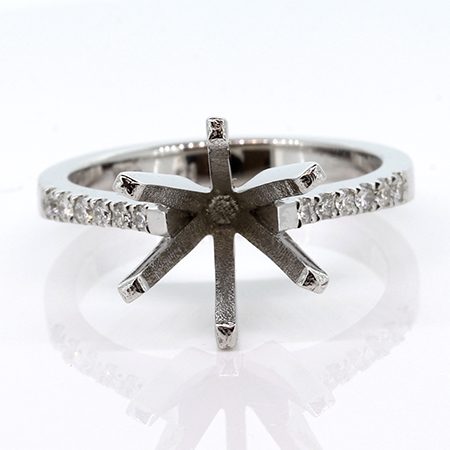 18K White Gold Multi Stone Setting : 0.12 cttw Diamonds