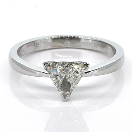 14K White Gold Solitaire Ring : 0.70 ct Diamond