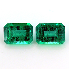 2.64 cttw Fine Grass Green Pair of Natural Emerald Cut Natural Emeralds