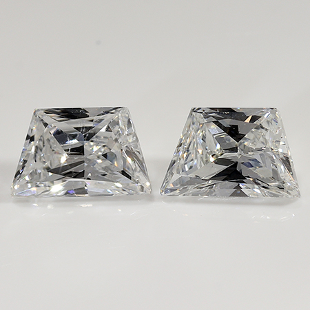 0.57 cttw Pair of Trapezoid Diamonds : E / SI1