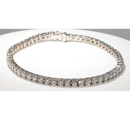 18K White Gold Tennis Bracelet : 6.50 cttw Diamonds