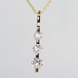 18K Yellow Gold Three Stone Pendant : 0.75 cttw Diamonds