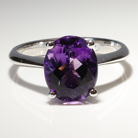 14K White Gold Solitaire Ring : 2.50 ct Amethyst