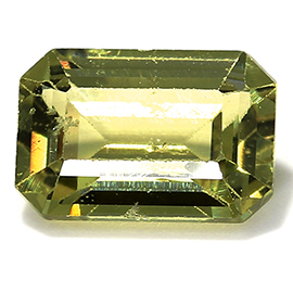 0.74 ct Emerald Cut Sapphire : Yellowish Green