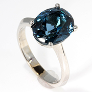 18K White Gold 3.50ct Topaz Ring