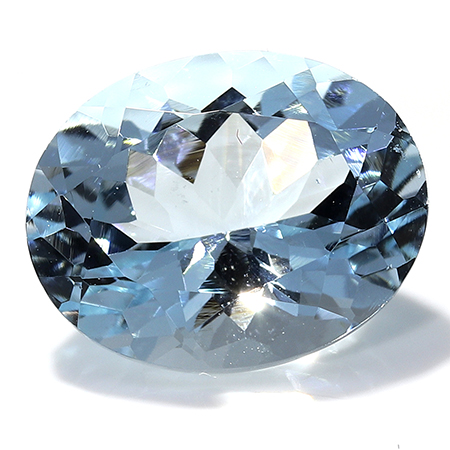 2.62 ct Oval Aquamarine : Fine Blue