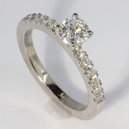 14K White Gold Multi Stone Ring : 0.75 cttw Diamonds