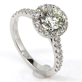 18K White Gold Multi Stone Ring : 1.06 cttw Diamonds