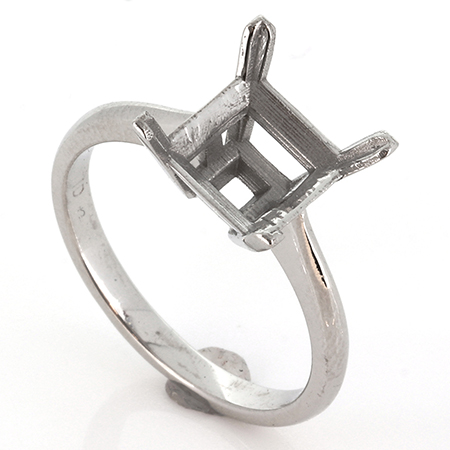18K White Gold Solitaire Setting