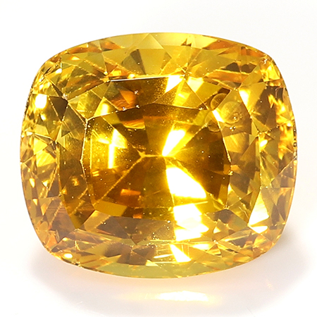 2.61 ct Cushion Cut Yellow Sapphire : Golden Orange