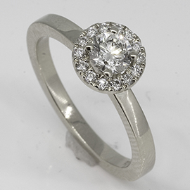 14K White Gold Multi Stone Ring : 0.55 cttw Diamonds