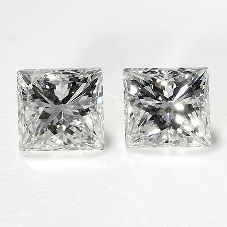 0.63 cttw Pair of Princess Cut Natural Diamonds : H / SI1