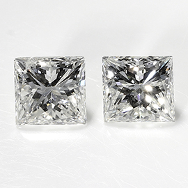 0.63 cttw Pair of Princess Cut Natural Diamonds : H / SI1
