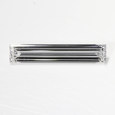 0.29 ct Baguette Natural Diamond : F / VVS2