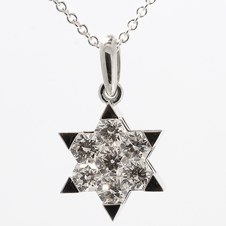 18K White Gold Star of David Pendant : 0.85 cttw Diamonds