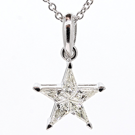 18K White Gold Star Pendant : 0.31 cttw Diamonds