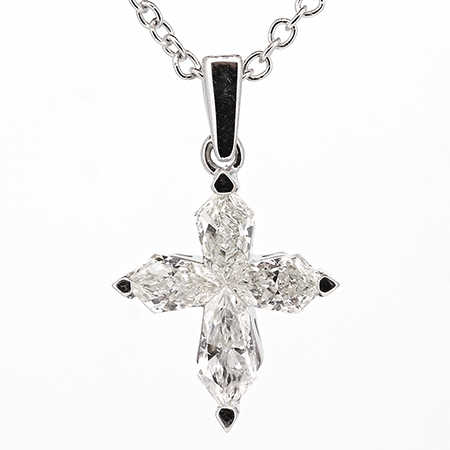 18K White Gold Cross Pendant : 0.77 cttw Diamonds