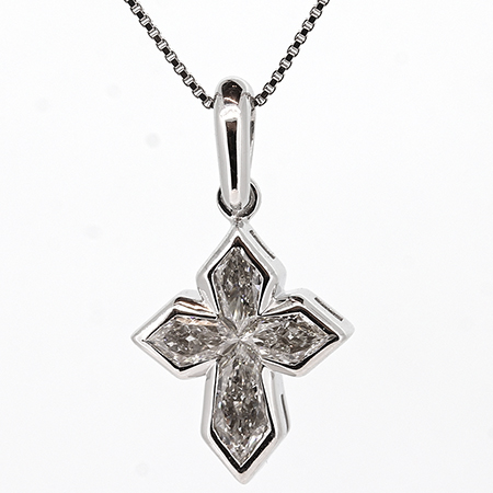 18K White Gold Cross Pendant : 0.76 cttw Diamonds