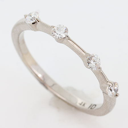 14K White Gold Band : 0.20 cttw Diamonds